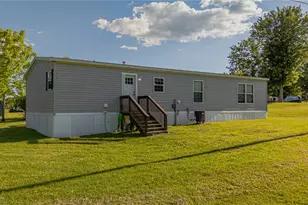 108 E 1st St, Crucible, PA 15325 - Photo 20