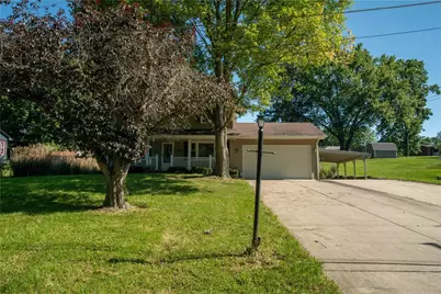 1016 Lakeview Drive, Big Beaver, PA 15010 - Photo 2