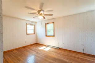 1016 Lakeview Dr, Big Beaver, PA 15010 - Photo 24