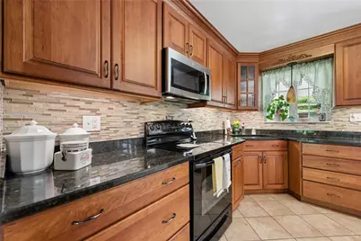158 Harry Long Rd, Hempfield Township, PA 15601 - Photo 6