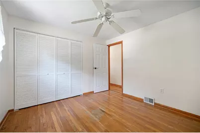 7113 Dumbarton Pl, Bethel Park, PA 15102 - Photo 24