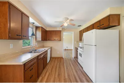 7113 Dumbarton Pl, Bethel Park, PA 15102 - Photo 16