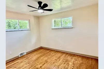 4737 Jewel Dr, Pittsburgh, PA 15236 - Photo 16