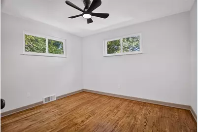 4737 Jewel Dr, Pittsburgh, PA 15236 - Photo 16