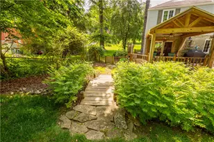 319 Sunset Dr, Bethel Park, PA 15102 - Photo 34