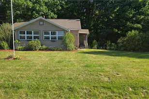 63 Fredonia Rd, Hempfield Township, PA 16125 - Photo 1