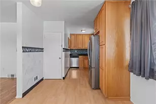 303 Kingston Dr, Wilkins Township, PA 15235 - Photo 6
