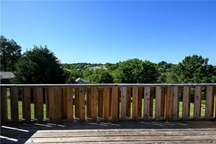 10415 Lilac St, Irwin, PA 15642 - Photo 24
