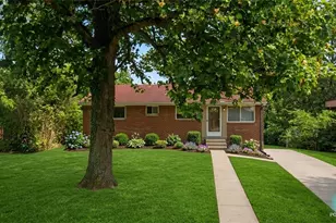 534 Clifton Ave, Pittsburgh, PA 15116 - Photo 2