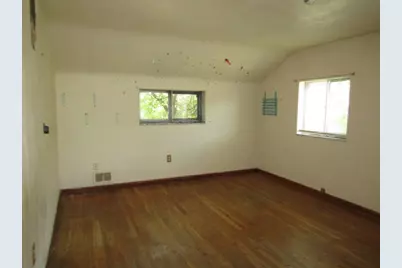 937 Woodward Ave, Stowe Township, PA 15136 - Photo 14