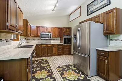 204 Republic St, North Union Township, PA 15401 - Photo 20