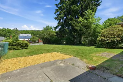 123 Knox St, Scott Township, PA 15017 - Photo 30