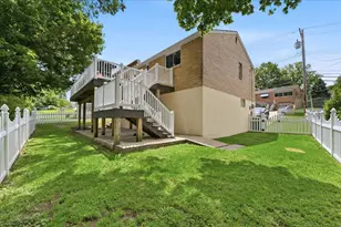 433 Dewalt Dr Dr, Baldwin Twp, PA 15234 - Photo 26