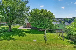 96 Skyvue Dr, Pittsburgh, PA 15234 - Photo 14