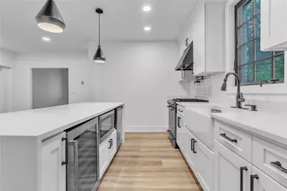 5836 Northumberland St, Pittsburgh, PA 15217 - Photo 12