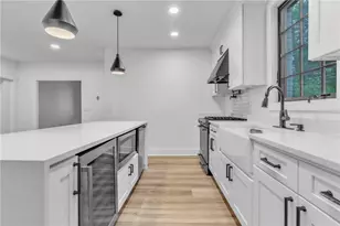 5836 Northumberland St, Pittsburgh, PA 15217 - Photo 12