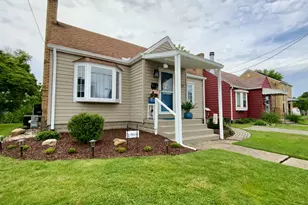 2521 Grandview Ave, Harmony Township, PA 15003 - Photo 2