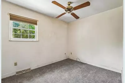 584 Joan St, Cranberry Township, PA 16066 - Photo 14