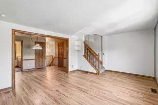 319 Bellford Ct, Cranberry Township, PA 16066 - Photo 6