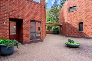 5545 Forbes Ave, Pittsburgh, PA 15217 - Photo 2