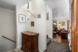 5545 Forbes Ave, Pittsburgh, PA 15217 - Photo 10