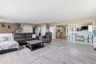 701 Wingate Dr, Robinson Twp, PA 15205 - Photo 6