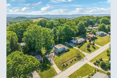 1212 Mountain View Dr, Unity Township, PA 15601 - Photo 40