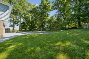 1212 Mountain View Dr, Unity Township, PA 15601 - Photo 40