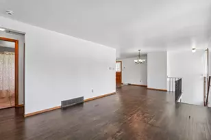 596 Anderson Ave, Pittsburgh, PA 15239 - Photo 4