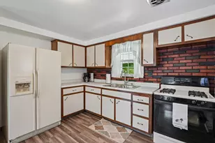 596 Anderson Ave, Pittsburgh, PA 15239 - Photo 8