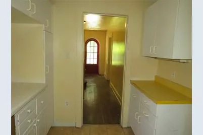423 Braddock Rd, Pittsburgh, PA 15221 - Photo 12