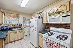 1133 9th St, Stowe Township, PA 15136 - Photo 10
