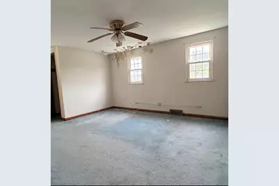 749 Pershing St, Ellwood City, PA 16117 - Photo 8