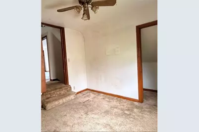 749 Pershing St, Ellwood City, PA 16117 - Photo 10