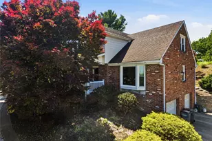 2358 Golfview Dr, Pittsburgh, PA 15241 - Photo 36