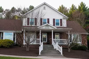 2358 Golfview Dr, Pittsburgh, PA 15241 - Photo 1
