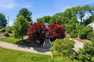 2358 Golfview Dr, Pittsburgh, PA 15241 - Photo 2