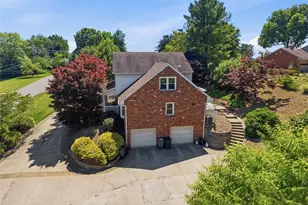 2358 Golfview Dr, Pittsburgh, PA 15241 - Photo 40