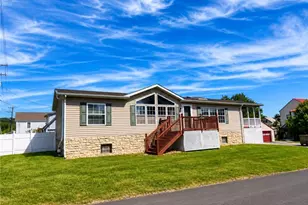 190 McGovern Blvd, Moon/Crescent Twp, PA 15046 - Photo 2
