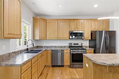230 Park Square Ln, Pittsburgh, PA 15238 - Photo 6