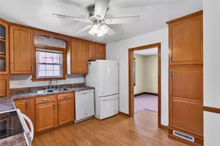 24 Taylor Ave, East Bethlehem, PA 15322 - Photo 10