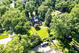 200 Navajo Rd, Bethel Park, PA 15241 - Photo 40