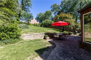 200 Navajo Rd, Bethel Park, PA 15241 - Photo 36