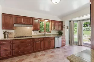 200 Navajo Rd, Bethel Park, PA 15241 - Photo 14