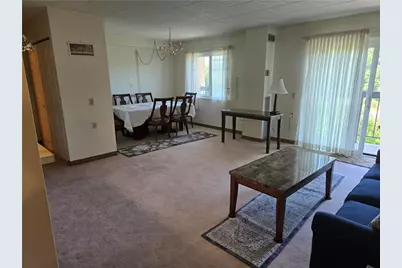 1987 Centurion Dr #301, Pittsburgh, PA 15221 - Photo 2