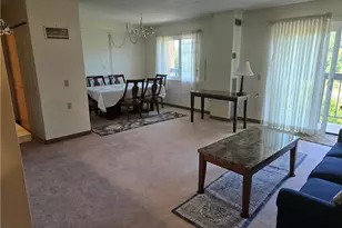 1987 Centurion Dr, Pittsburgh, PA 15221 - Photo 2