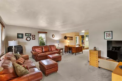 1021 Sarah St, North Huntingdon, PA 15137 - Photo 4