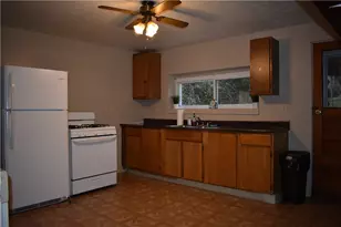 17 Jefferson St, Pittsburgh, PA 15209 - Photo 2