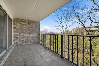 2160 Greentree Road #705W, Scott Township, PA 15220 - Photo 24