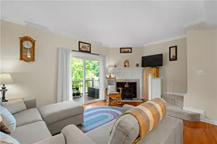 197 Old Village Ln, Bethel Park, PA 15102 - Photo 14
